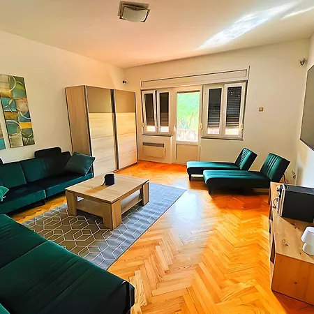 Pomalo Retreat Apartment Split Exterior photo