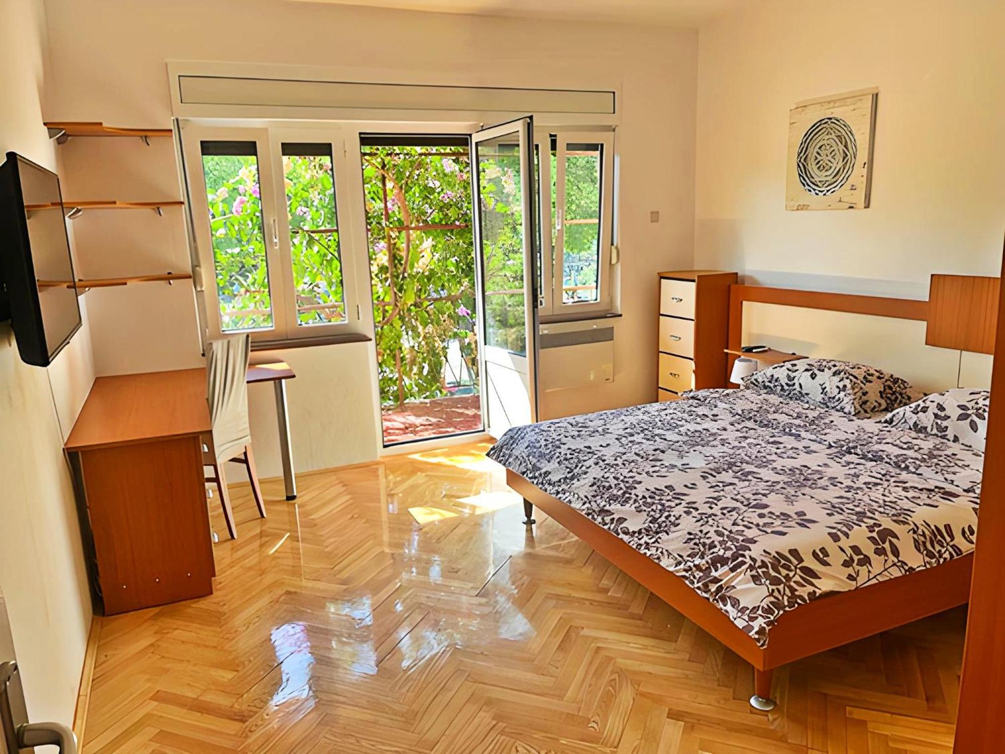 Pomalo Retreat Apartment